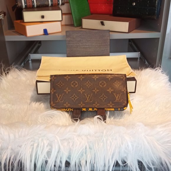 SOLD SOLD  LV x Kusama Waves/Dots Insolite Wallet 2013 (full inclusion) - Picture 13 of 15